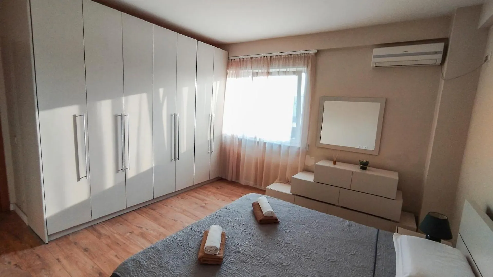 Kora Apartaments - Relaxing Escape Tirana