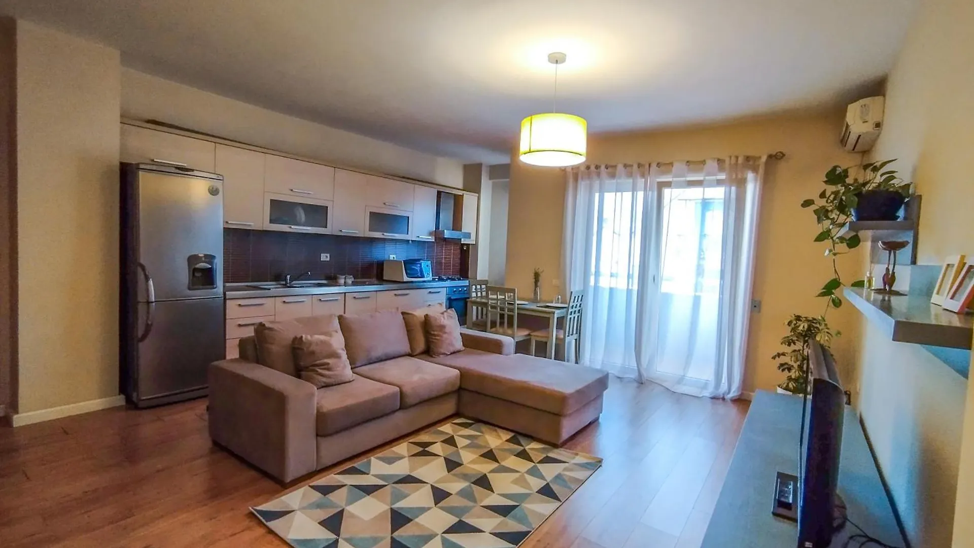 Kora Apartaments - Relaxing Escape Tirana Apartment